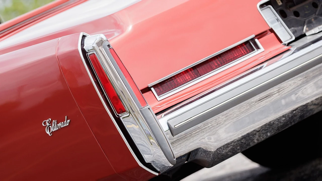 1976 Cadillac Eldorado 9th Gen - Image 16 of 31