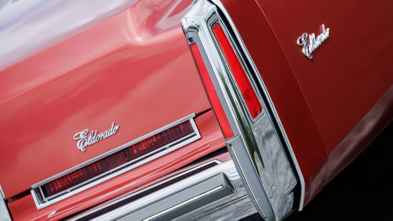 1976 Cadillac Eldorado 9th Gen - Image 27 of 31