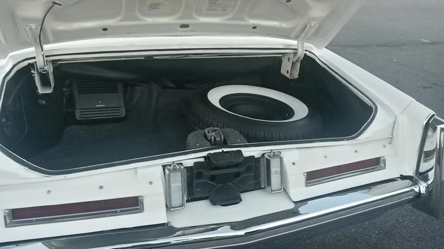 1976 Cadillac Eldorado 9th Gen - Image 3 of 7