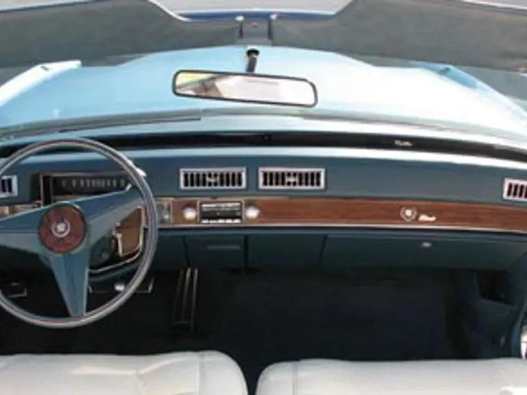 1976 Cadillac Eldorado 9th Gen - Image 2 of 19