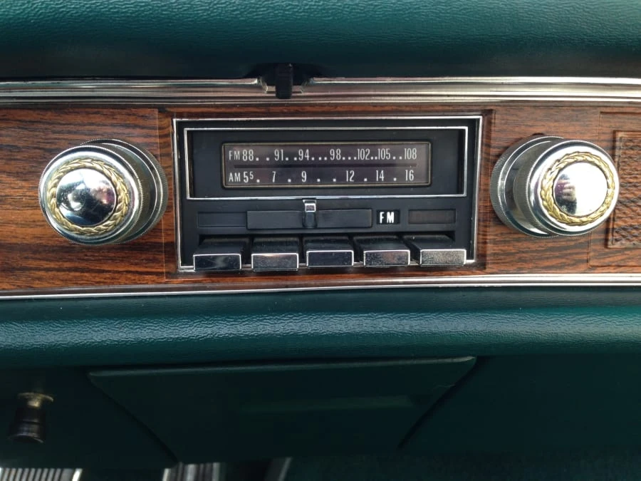 1976 Cadillac Eldorado 9th Gen - Image 6 of 8