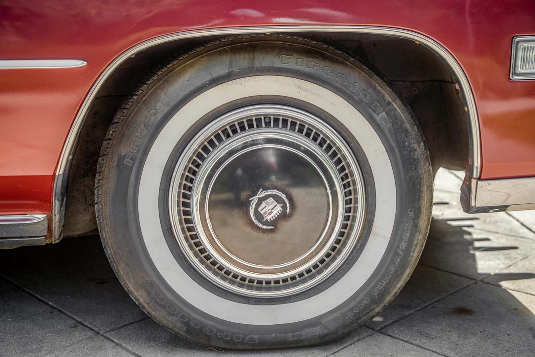 1976 Cadillac Eldorado 9th Gen - Image 20 of 31