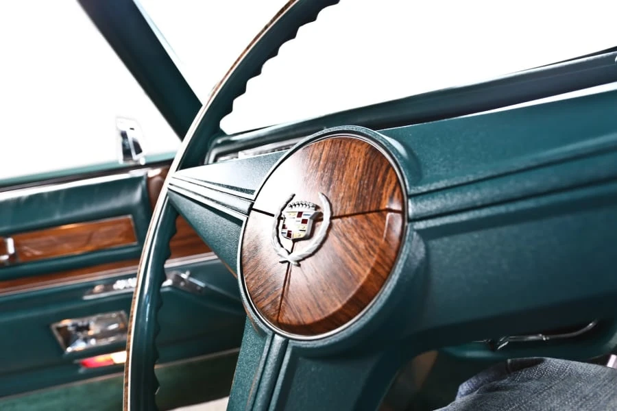 1976 Cadillac Eldorado 9th Gen - Image 5 of 10