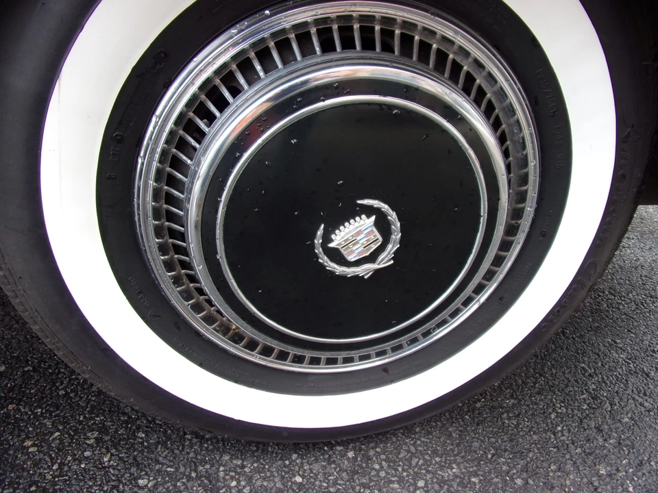1976 Cadillac Eldorado 9th Gen - Image 29 of 31
