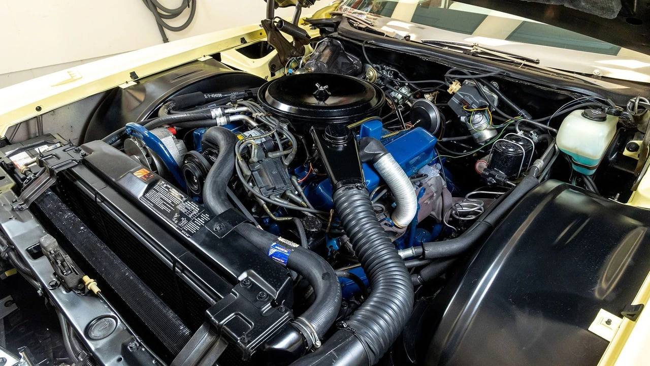 1976 Cadillac Eldorado 9th Gen - Image 12 of 31