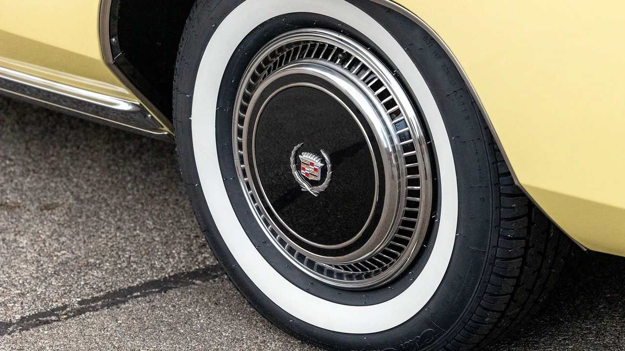 1976 Cadillac Eldorado 9th Gen - Image 24 of 31