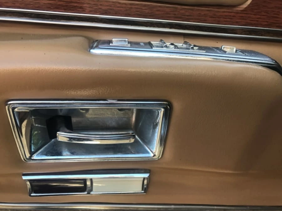 1976 Cadillac Eldorado 9th Gen - Image 9 of 12