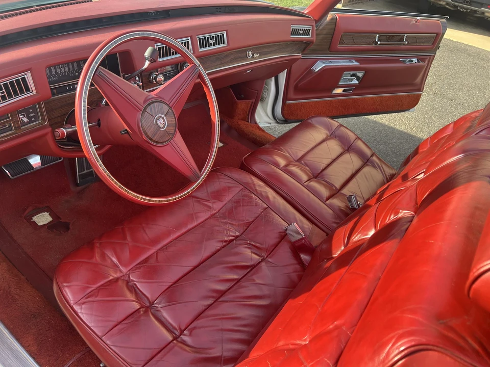1976 Cadillac Eldorado 9th Gen - Image 27 of 31