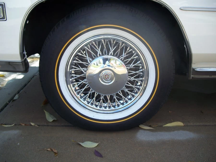 1976 Cadillac Eldorado 9th Gen - Image 7 of 8