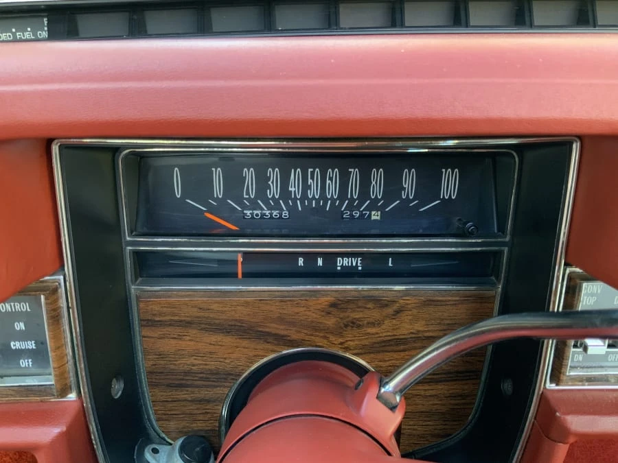 1976 Cadillac Eldorado 9th Gen - Image 9 of 11