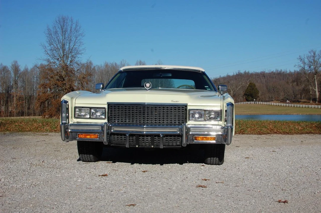 1976 Cadillac Eldorado 9th Gen - Image 2 of 31