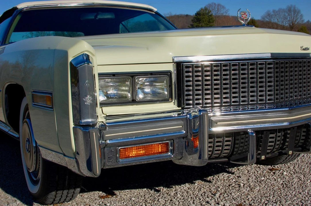 1976 Cadillac Eldorado 9th Gen - Image 25 of 31
