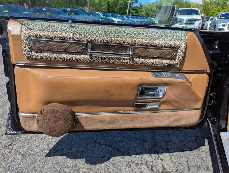 1976 Cadillac Eldorado 9th Gen - Image 11 of 31