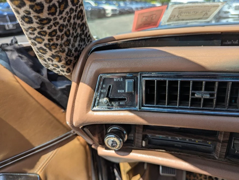 1976 Cadillac Eldorado 9th Gen - Image 14 of 31