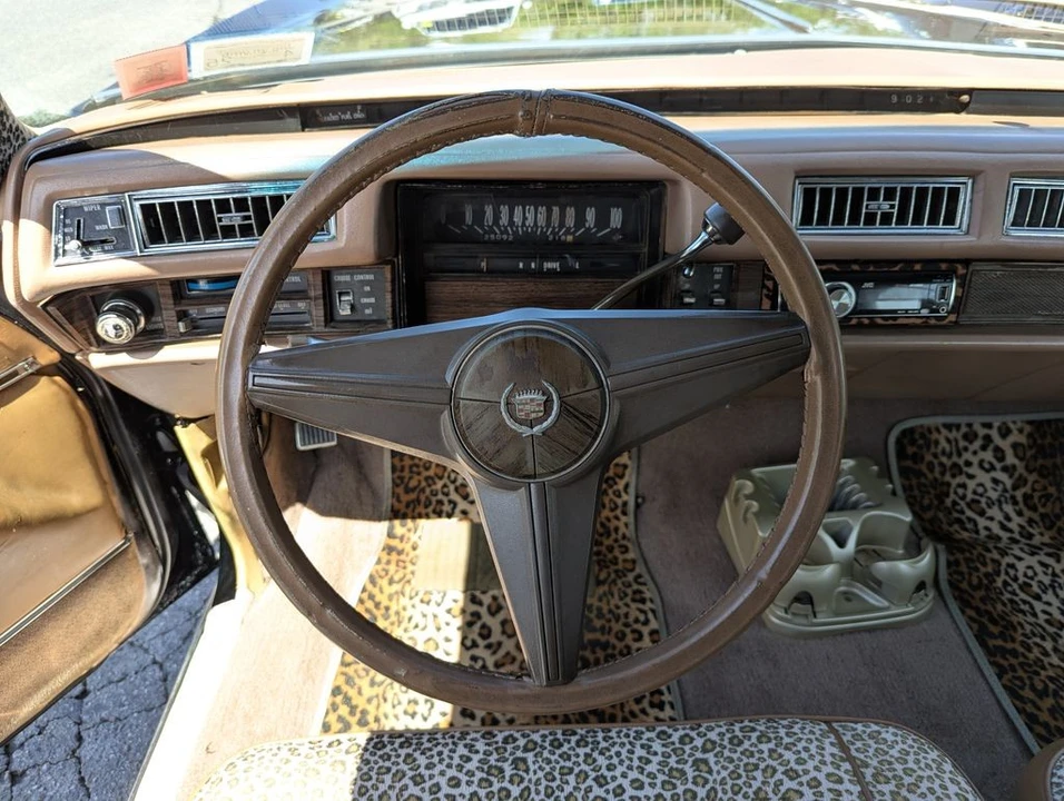 1976 Cadillac Eldorado 9th Gen - Image 16 of 31