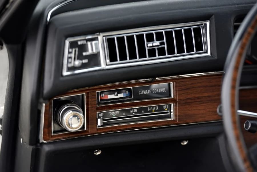 1976 Cadillac Eldorado 9th Gen - Image 24 of 31