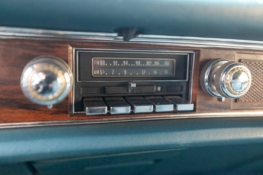 1976 Cadillac Eldorado 9th Gen - Image 14 of 22