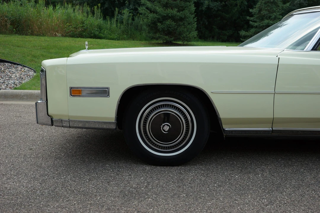 1976 Cadillac Eldorado 9th Gen - Image 15 of 31