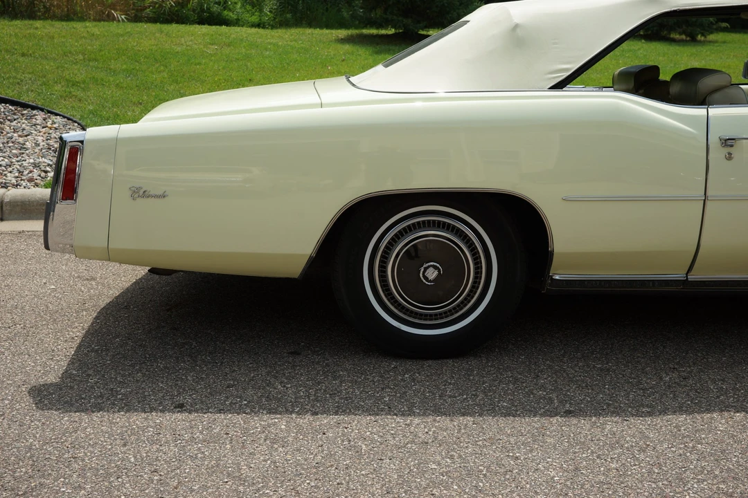 1976 Cadillac Eldorado 9th Gen - Image 17 of 31