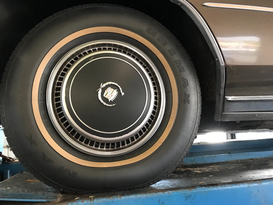 1976 Cadillac Eldorado 9th Gen - Image 16 of 31