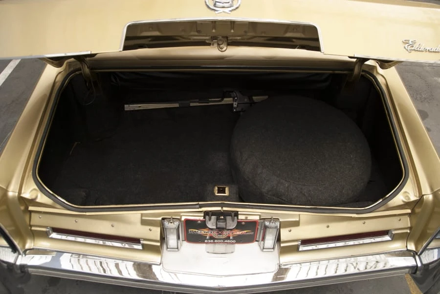 1976 Cadillac Eldorado 9th Gen - Image 9 of 10