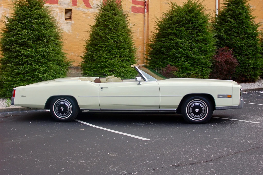1976 Cadillac Eldorado 9th Gen - Image 9 of 31