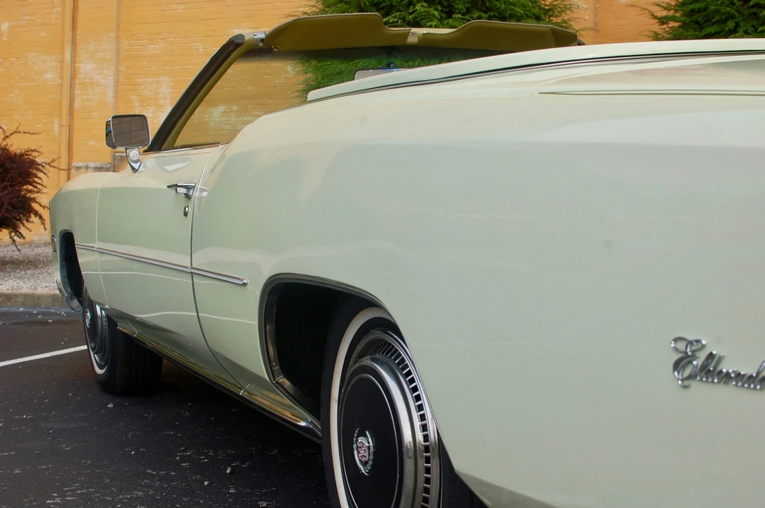 1976 Cadillac Eldorado 9th Gen - Image 24 of 31