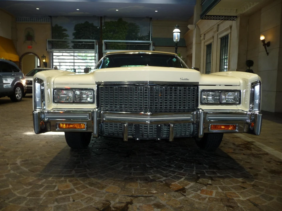 1976 Cadillac Eldorado 9th Gen - Image 12 of 31