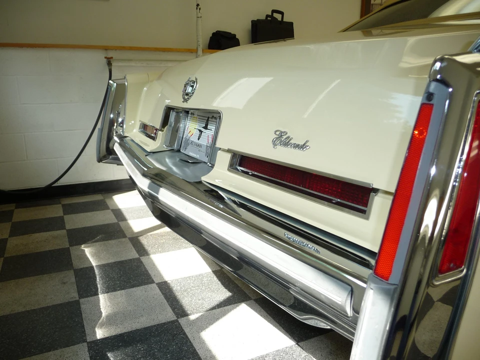 1976 Cadillac Eldorado 9th Gen - Image 16 of 31