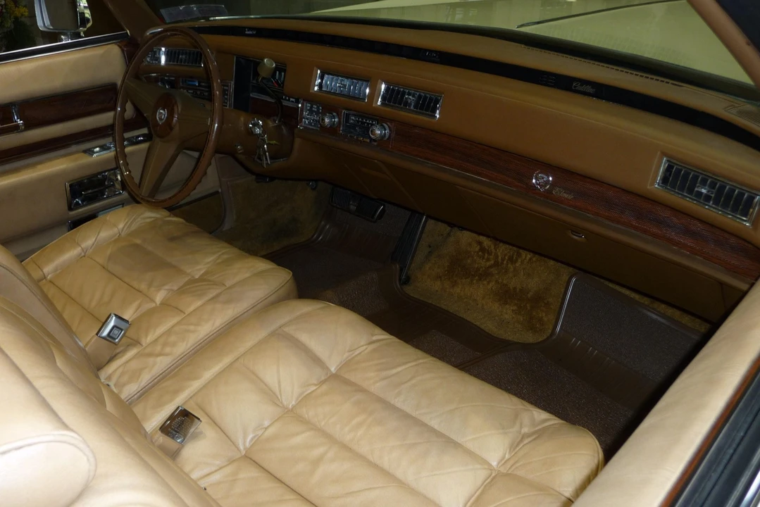 1976 Cadillac Eldorado 9th Gen - Image 28 of 31