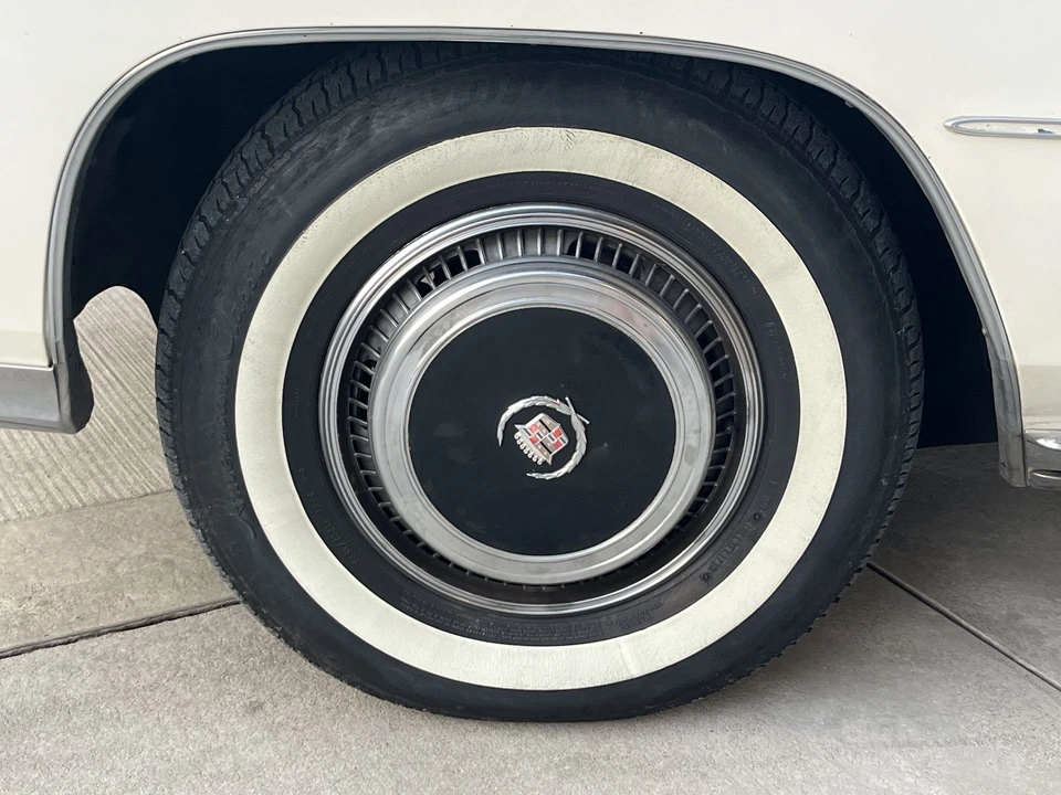 1976 Cadillac Eldorado 9th Gen - Image 25 of 31