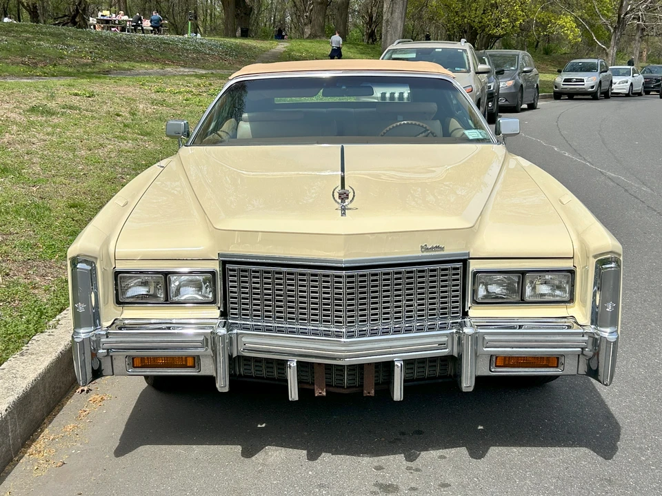 1976 Cadillac Eldorado 9th Gen - Image 2 of 31