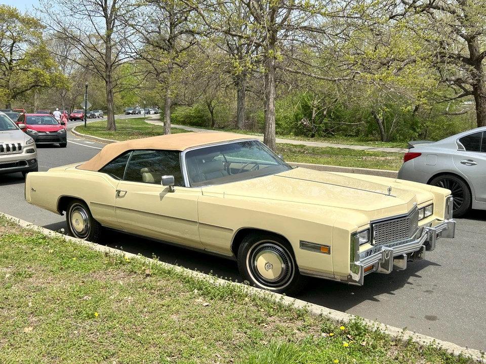 1976 Cadillac Eldorado 9th Gen - Image 12 of 31
