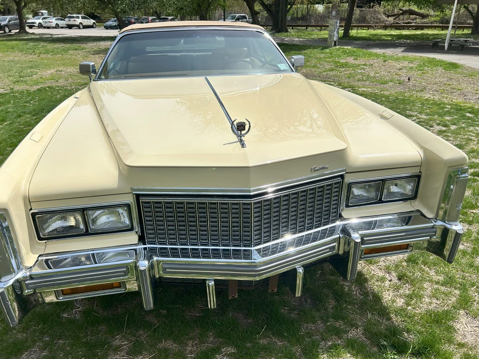1976 Cadillac Eldorado 9th Gen - Image 27 of 31
