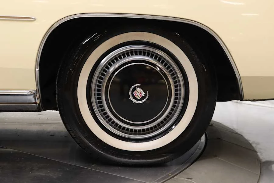 1976 Cadillac Eldorado 9th Gen - Image 28 of 31