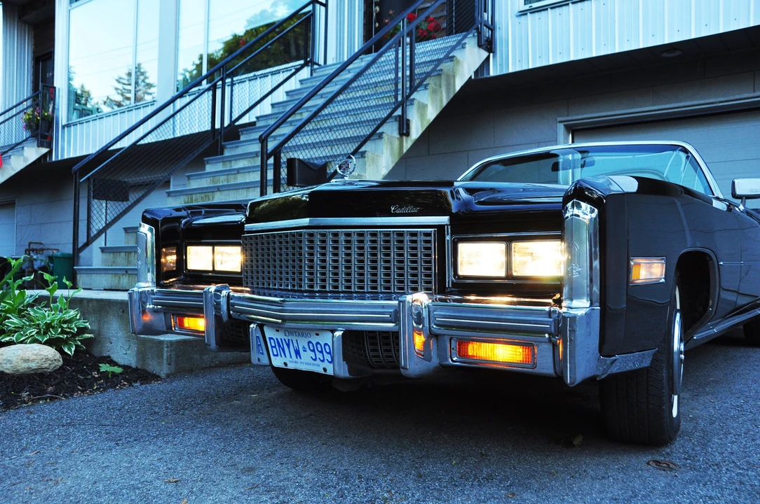 1976 Cadillac Eldorado 9th Gen - Image 2 of 31