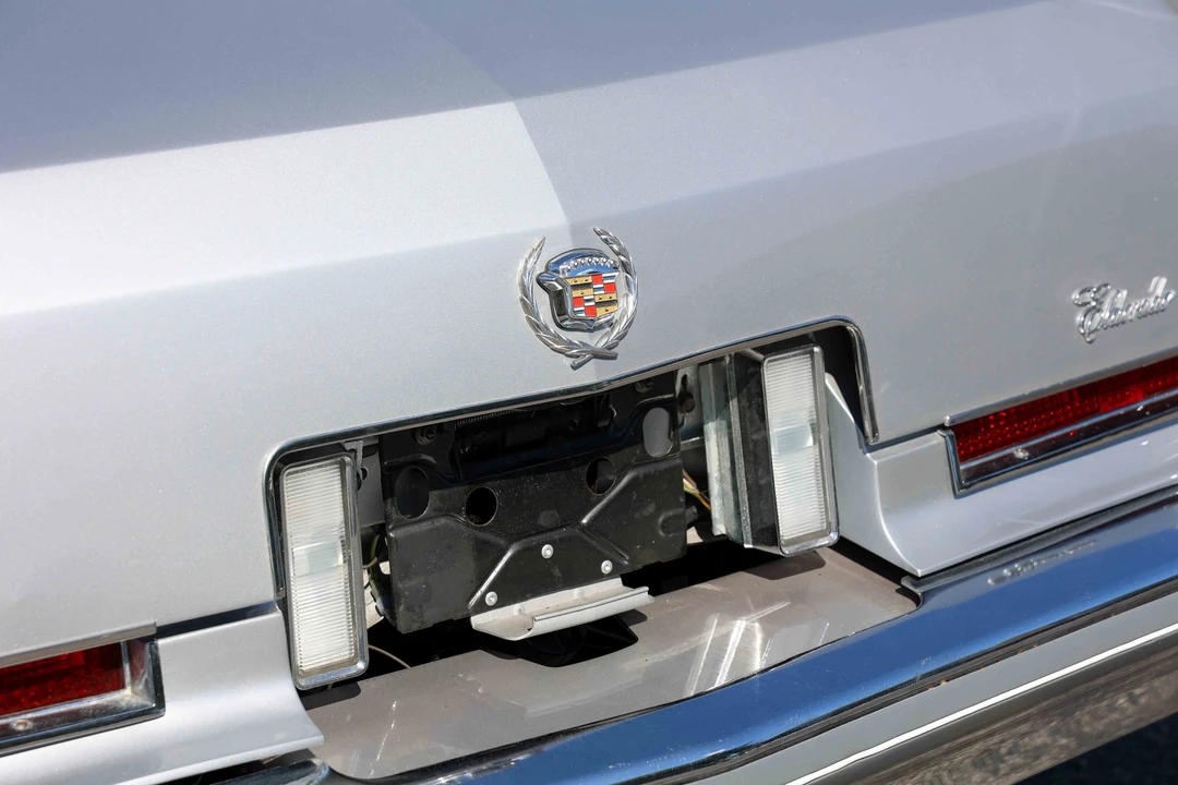 1976 Cadillac Eldorado 9th Gen - Image 18 of 31
