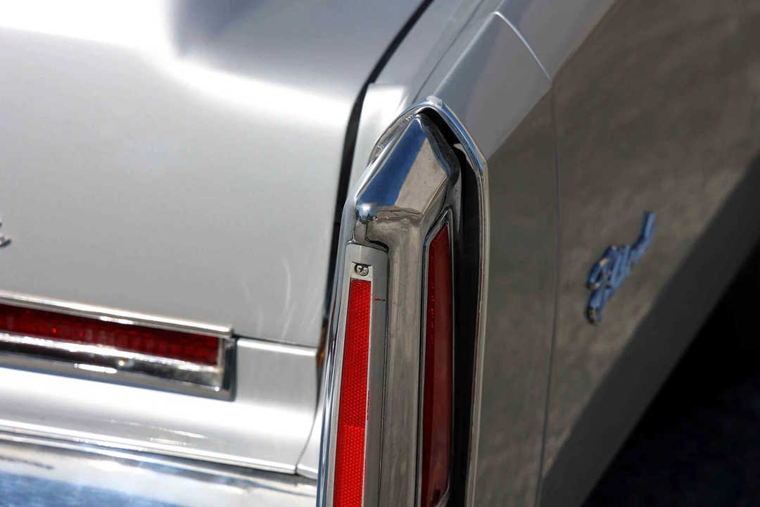 1976 Cadillac Eldorado 9th Gen - Image 21 of 31