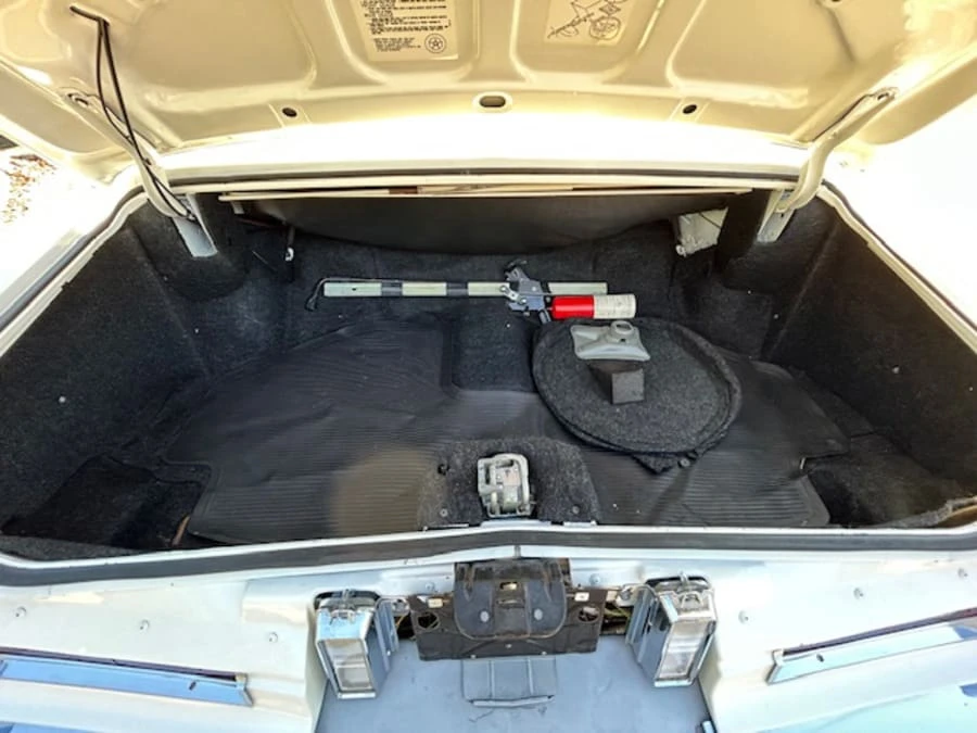 1976 Cadillac Eldorado 9th Gen - Image 18 of 20