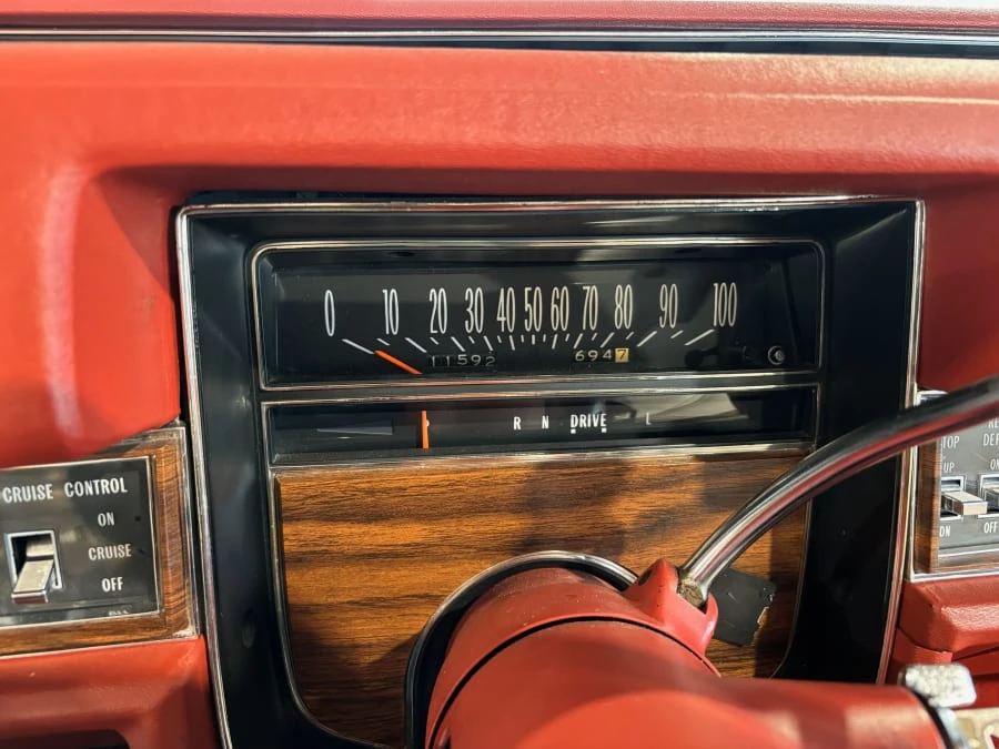 1976 Cadillac Eldorado 9th Gen - Image 15 of 20