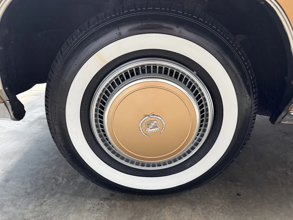 1976 Cadillac Eldorado 9th Gen - Image 16 of 31