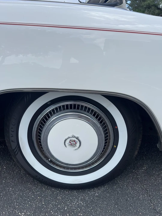 1976 Cadillac Eldorado 9th Gen - Image 27 of 31