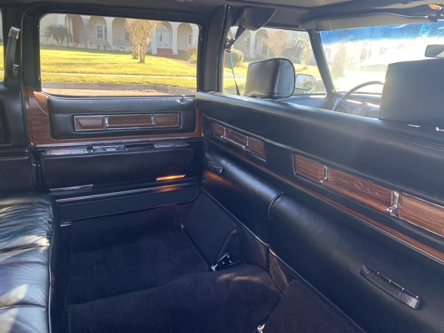1976 Cadillac Series 70 & 75 - Image 7 of 17