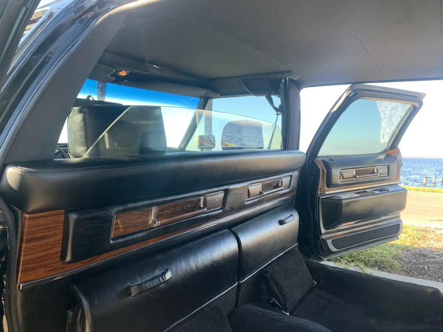 1976 Cadillac Series 70 & 75 - Image 8 of 17