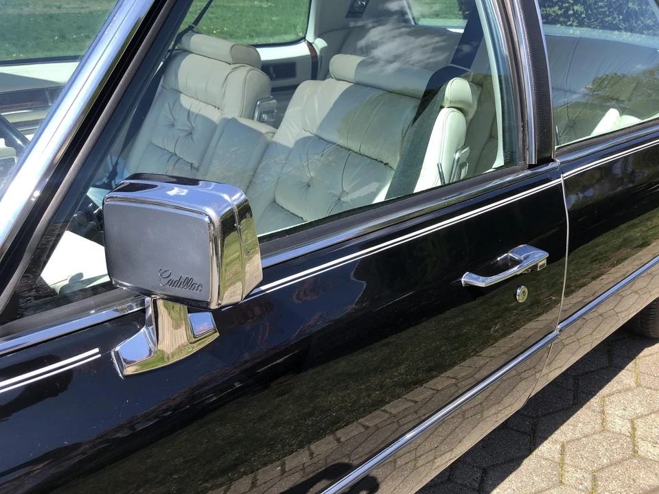 1976 Cadillac Sixty Special - Image 26 of 31