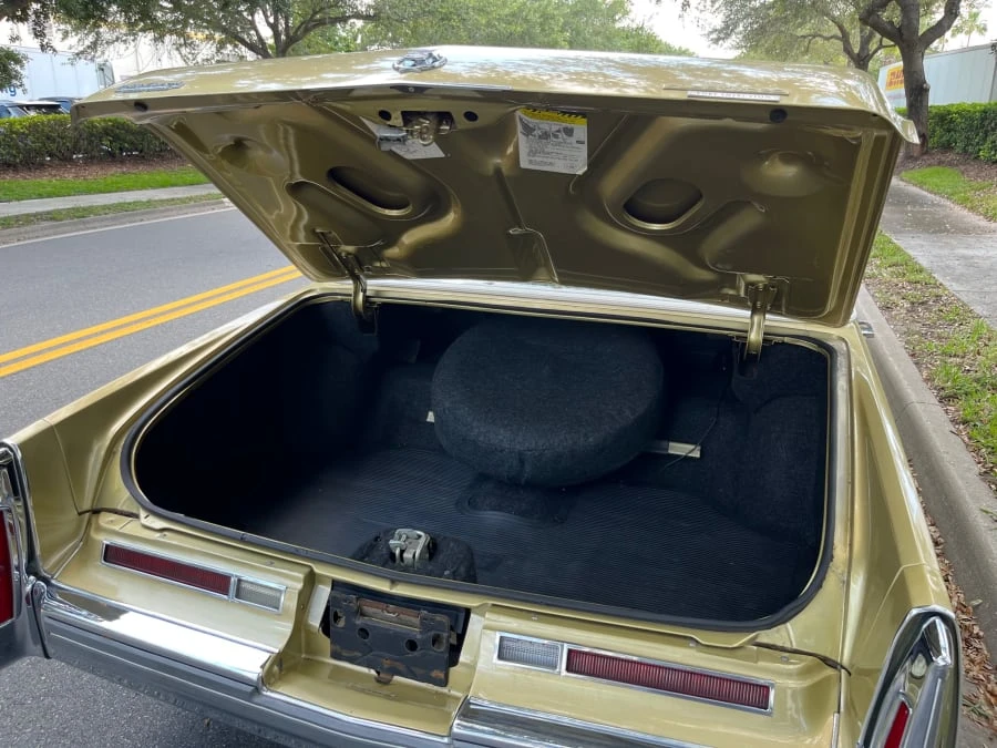 1976 Cadillac Fleetwood - Image 20 of 24