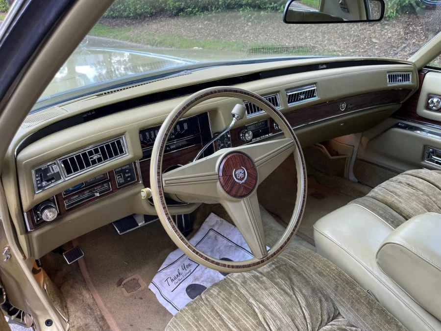 1976 Cadillac Fleetwood - Image 15 of 24