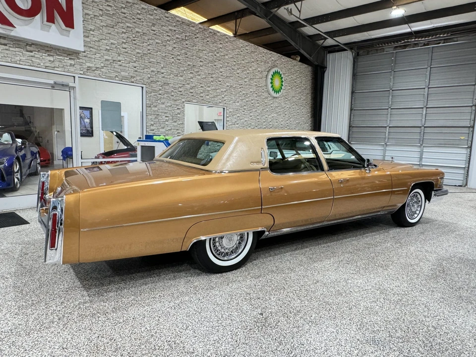 1976 Cadillac Fleetwood - Image 10 of 31