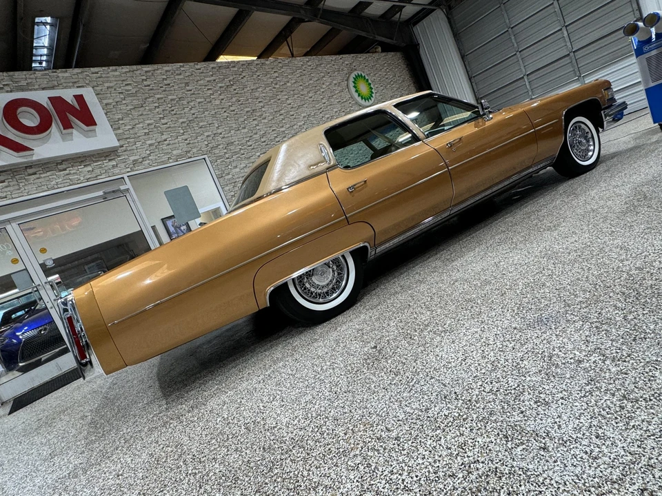 1976 Cadillac Fleetwood - Image 11 of 31