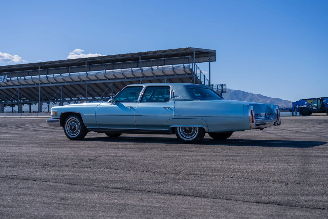 1976 Cadillac - Image 21 of 31
